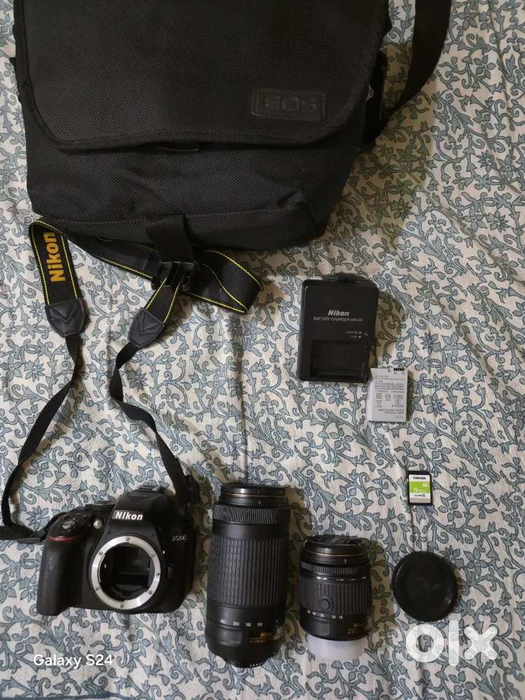 Nikon D5300 DSLR Full Kit