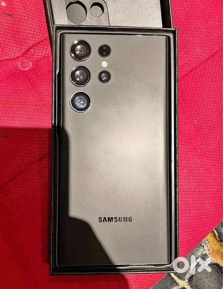 Selling my 6 month old Samsung s23ultra grey colour need urgent money