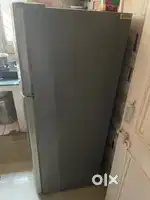 Lg 235ltr good condition doable door