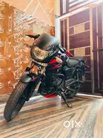 Pulsar 150 sports model