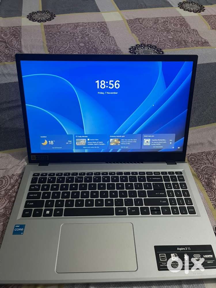 Acer i3 8gb 512gb