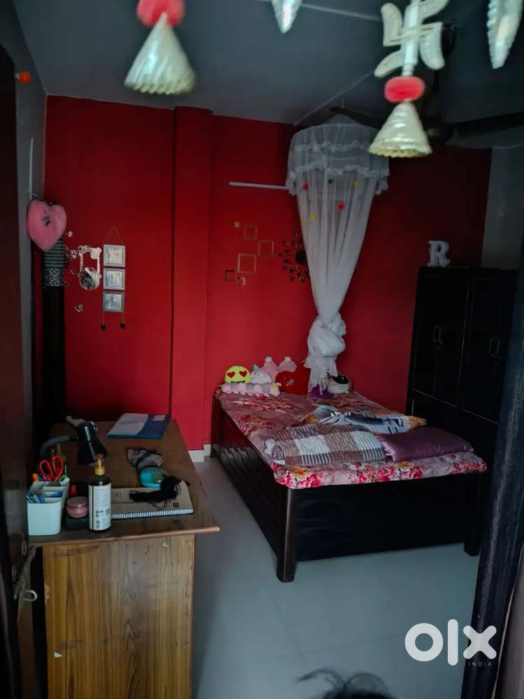 One room set furnished