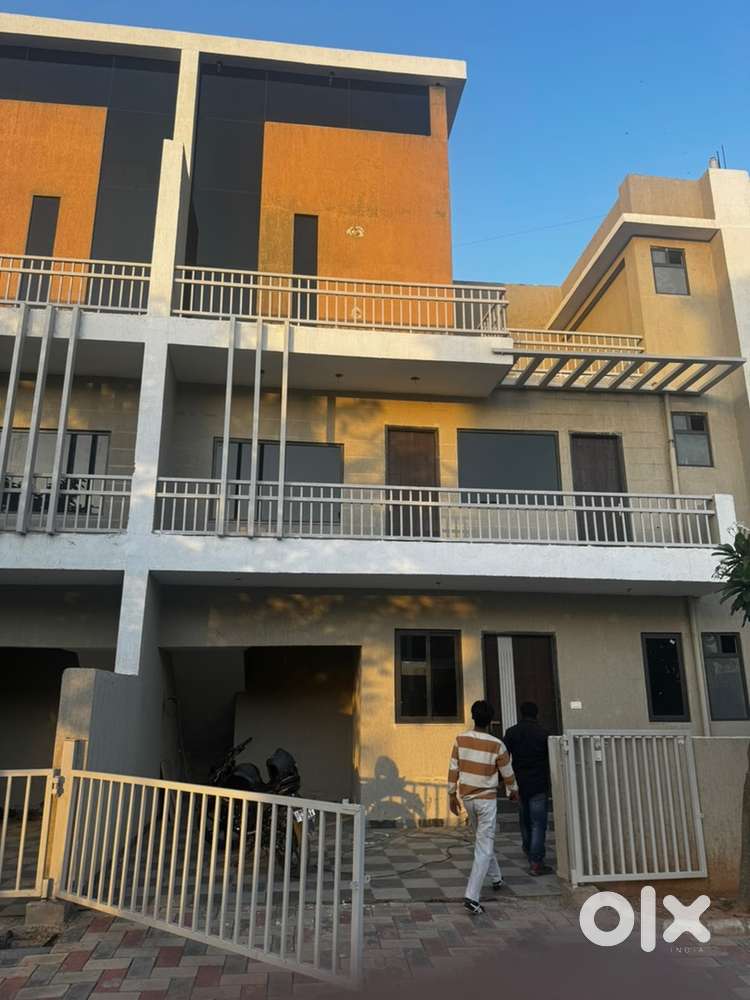 5 BHK TRIPLEX with LIFT FOR SELL