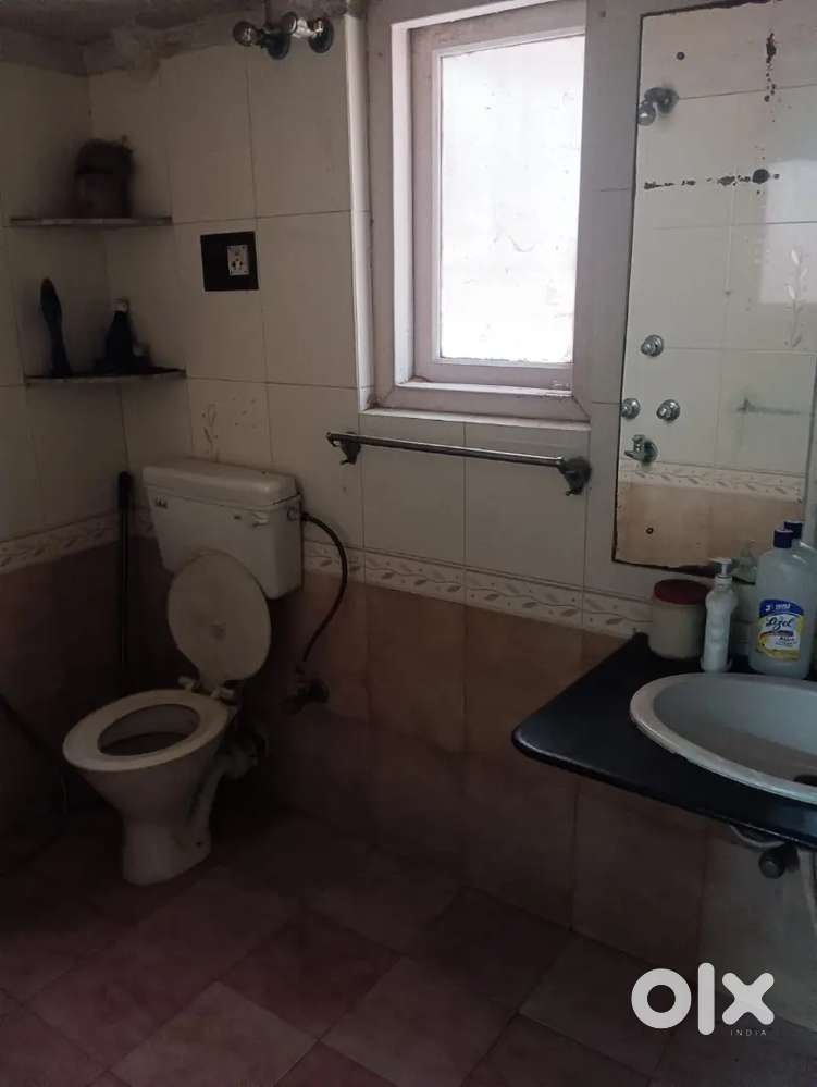 Flat for sale in New Alipore Block-G