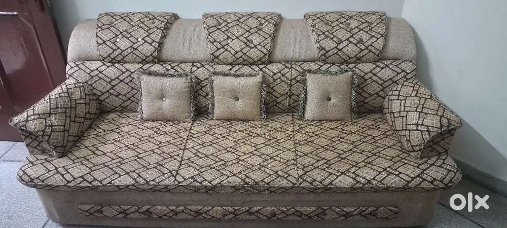 7 seater sofa for sale