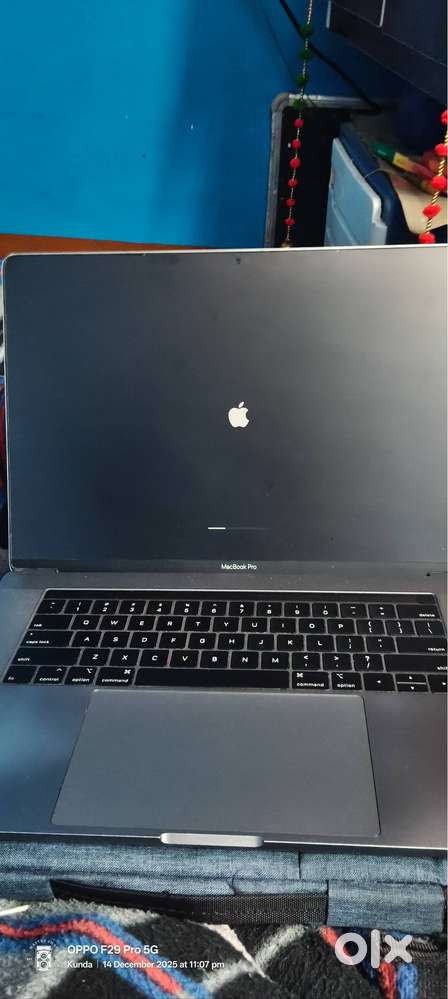 Apple MacBook Pro i7  256GB SSD  Excellent Condition