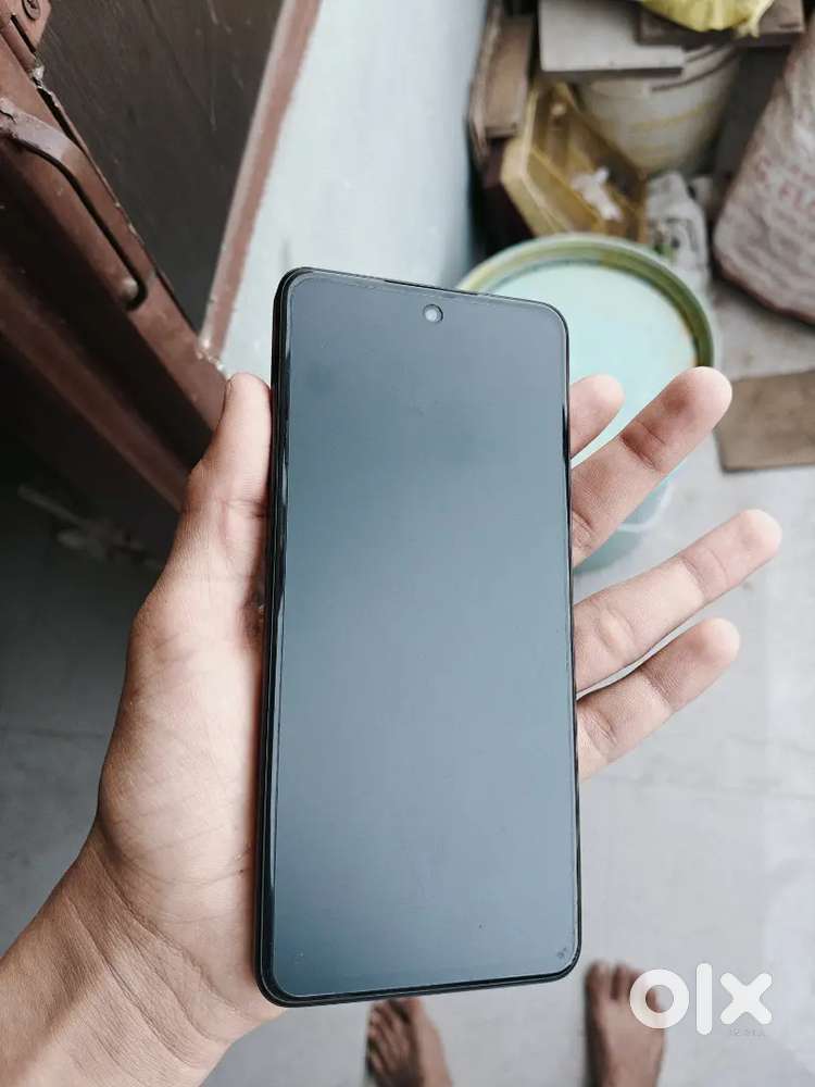 Realme 13 5g under warranty phone