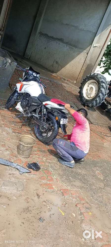 Good condition one handed used untouched engine