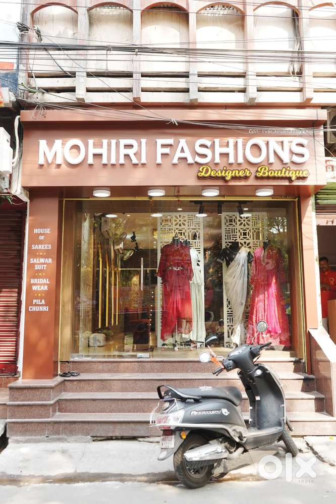 MOHIRI FASHION SALESMAN REQUIRED