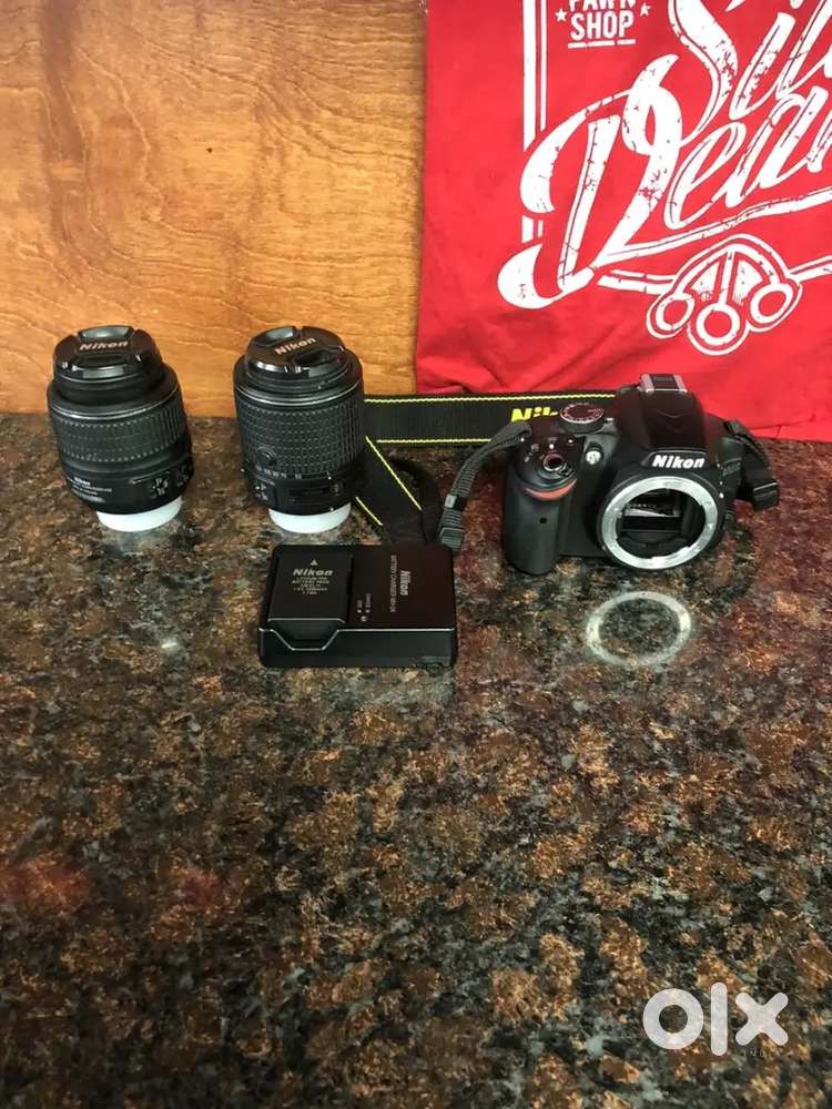 Nikon D3200 Digital SLR Camera with 18-55mm & 55-200mm Lenses (LOOK)