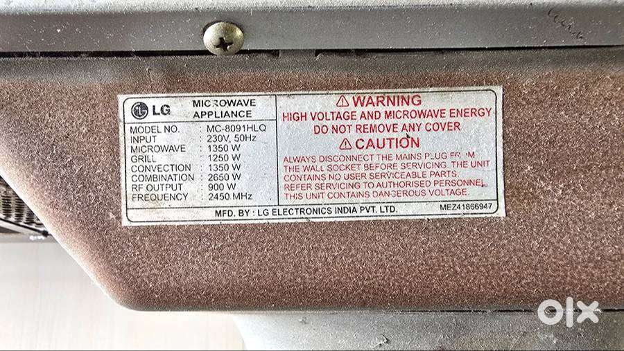 LG Microwave in working condition