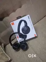 JBL Wireless headphones