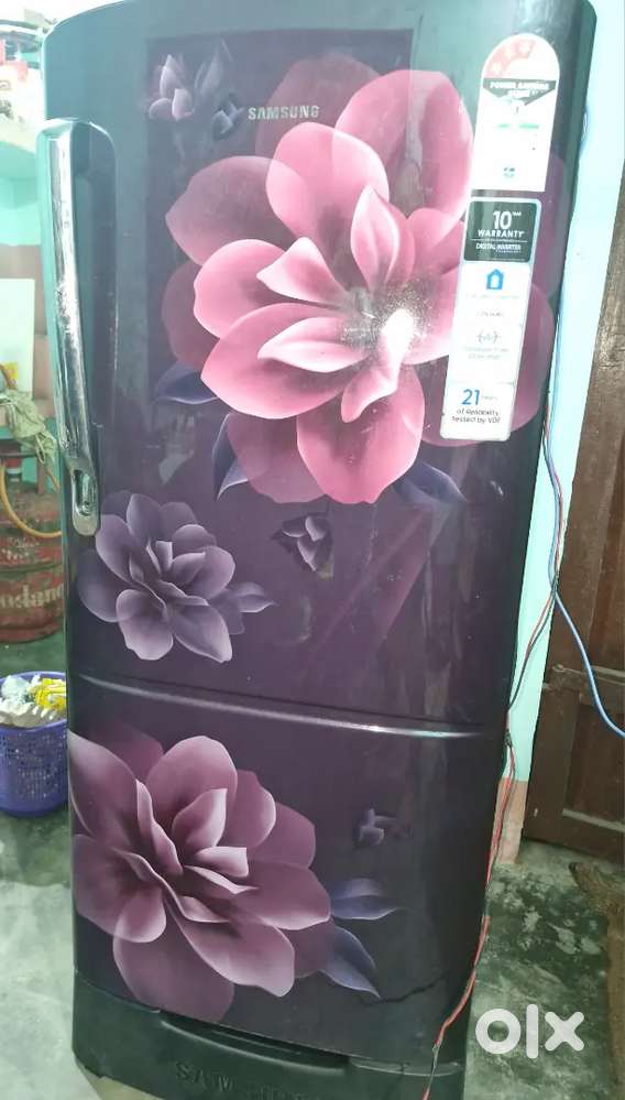 4 years old fridge sale