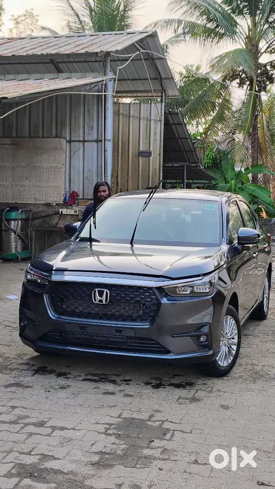 2025 model amaze cvt and manual models available Ready stock available