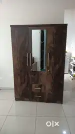 Affordable wardrobes from factory unit Bed's Almari