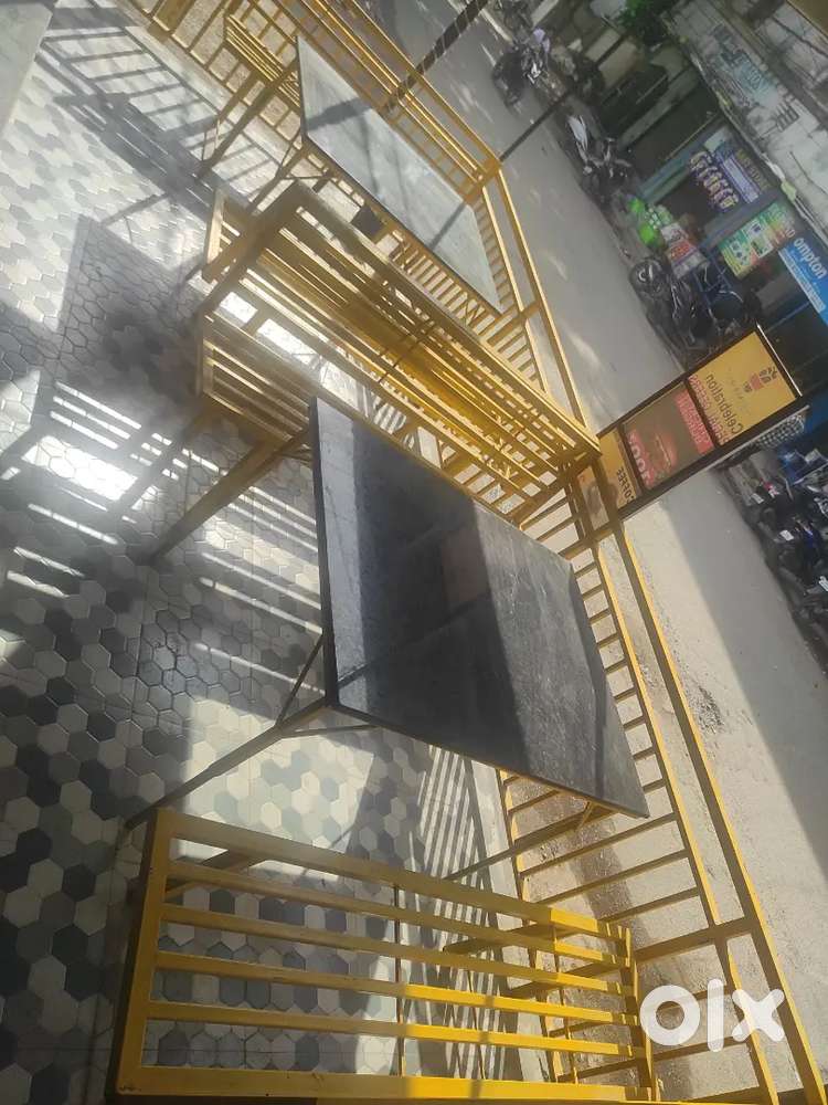 4 bench 2 table for sale