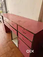 Running shop counter & ice cream fridge