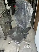New brand office chair with ( head rest)
