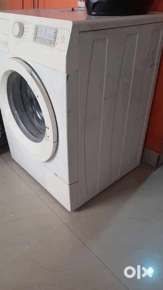Almost New Washing Machine - Efficient and Reliable