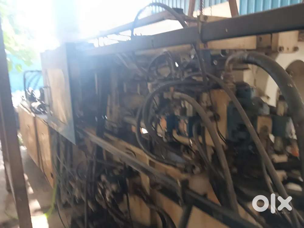 Injection Moulding Machine