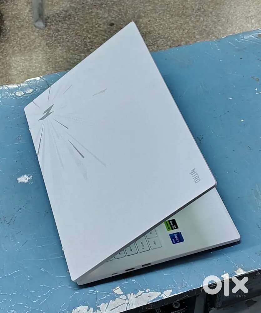 Acer Nitro lite 16 6 gb 4050 RTX 10 months warranty remaining