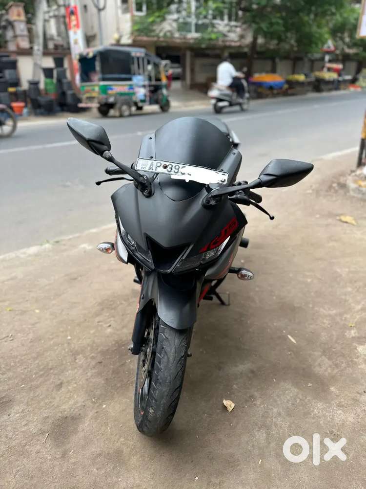 Yamaha R15 V3 (2020)