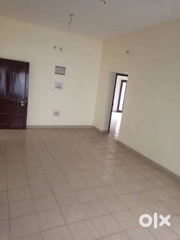 3 Bhk & 2 Bhk  Flat For Office In Best Location Dak Bungalow Chauraha.