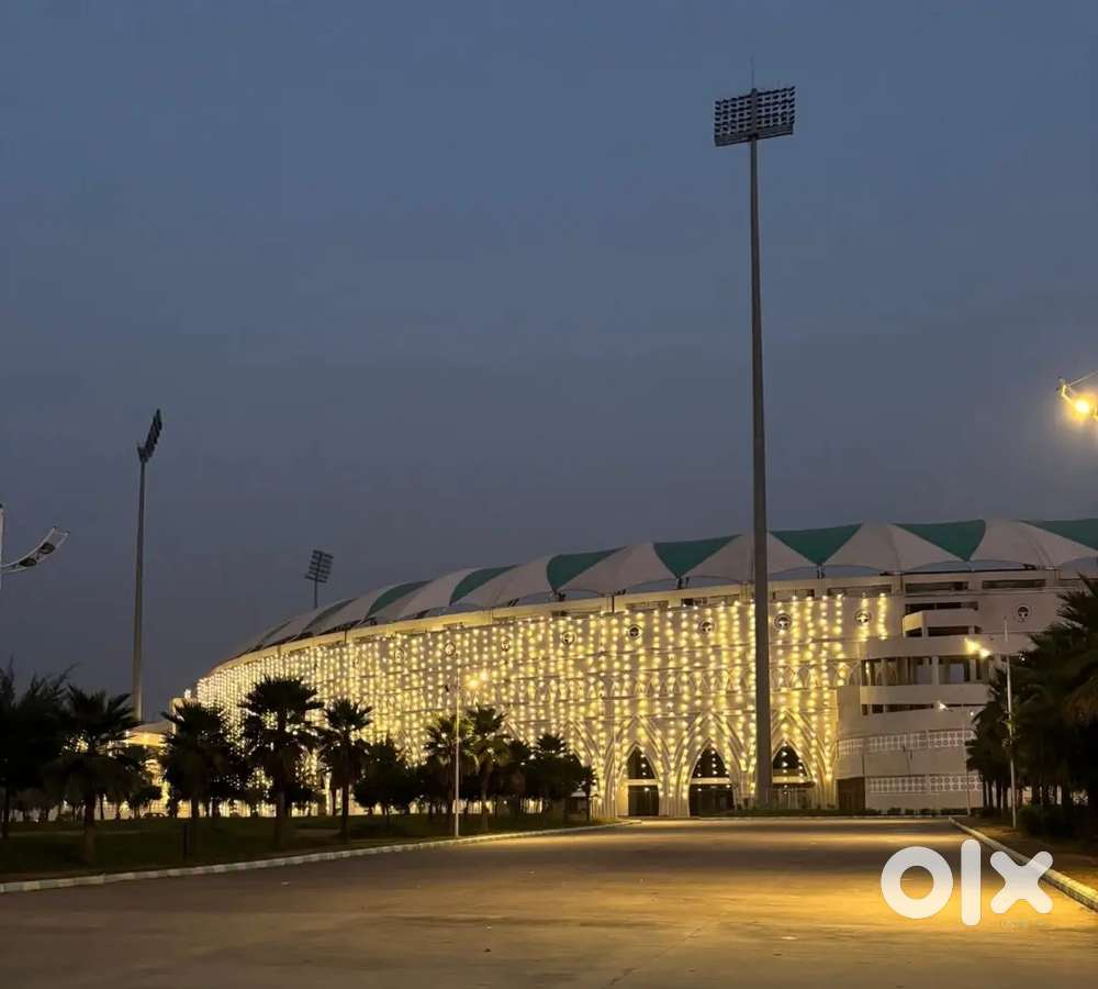 इकाना स्टेडियम के नजदीक आवासीय प्लॉट बैंक लोन