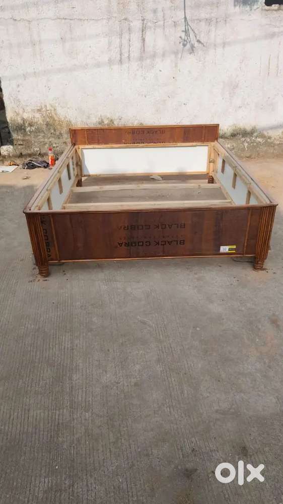 Home made wooden Double Bed (5×6) + Cotton Mattress – For Sale