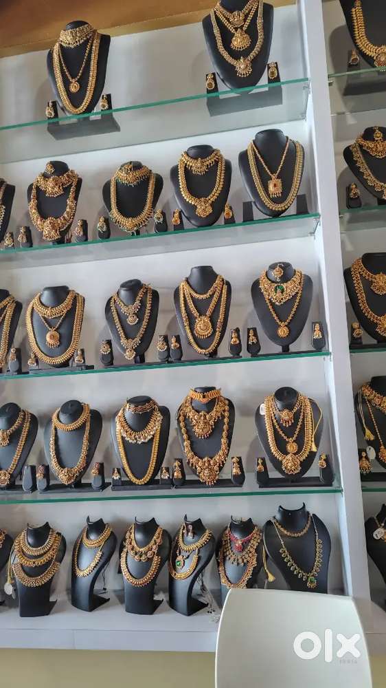 Urgently need sales ASSISTANT