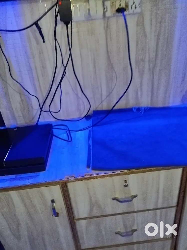 Ps4 for rent with game with one controller