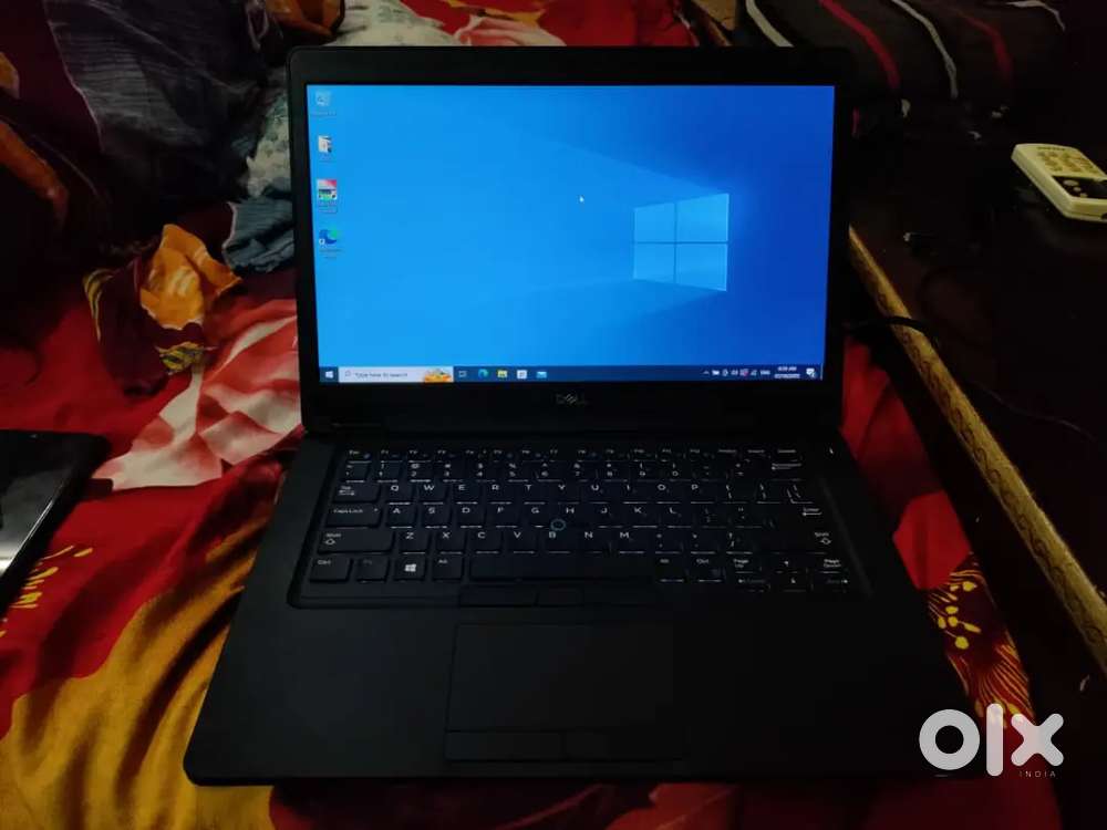 Dell laptop in box 18 days to use i5 8th generation
