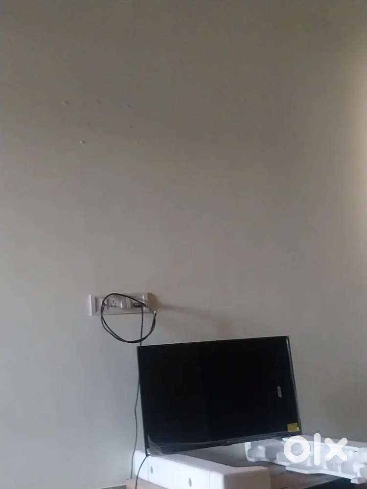 MI led TV 32 inches