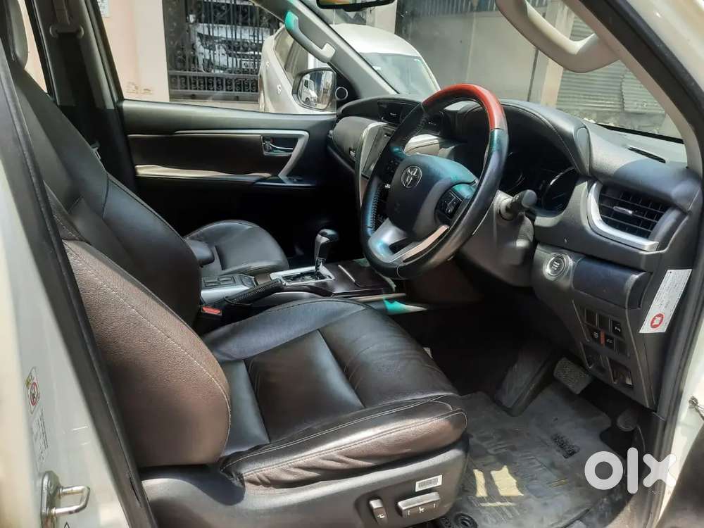 PERSONAL CAR DRIVERS JOB OPENING