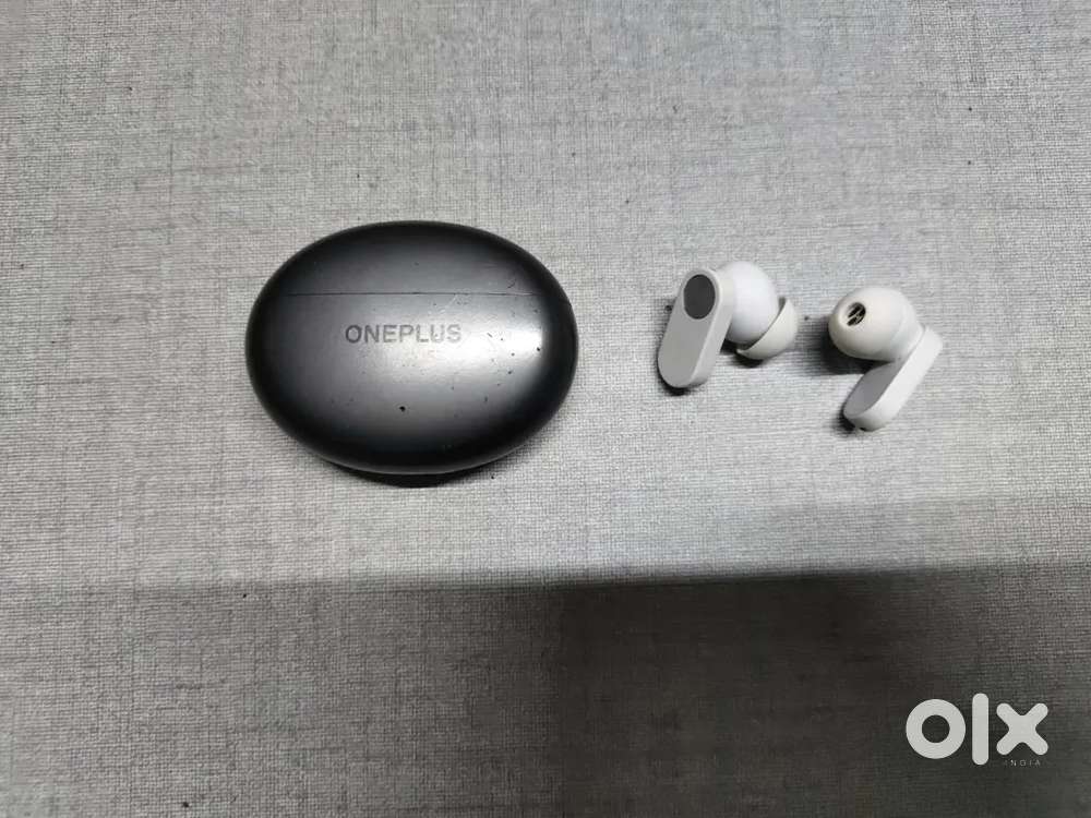 OnePlus Nord buds 2 and 3