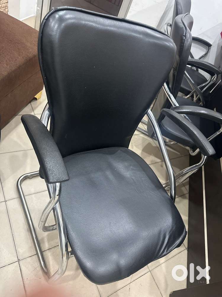 5 Good Condotion visitor Chair for sale