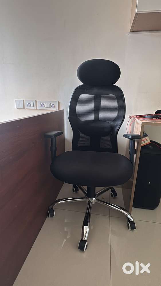 Compute Rolling Chair