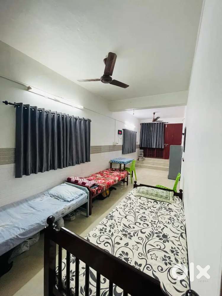 Single/ Double / Triple sharing room for rent (Gent's only)