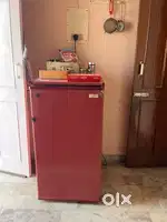 Godrej fridge in good condition 5 year old cooling good