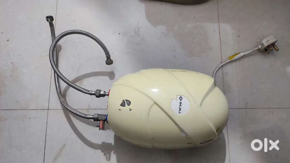 Gyeser bajaj