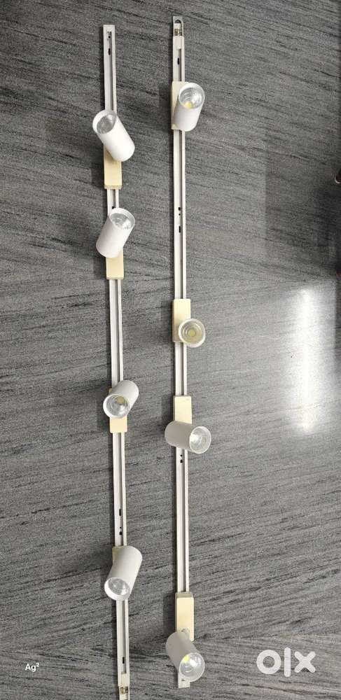 Luker Spot Light - 18W (LSPT18) - 8 Light with Channel