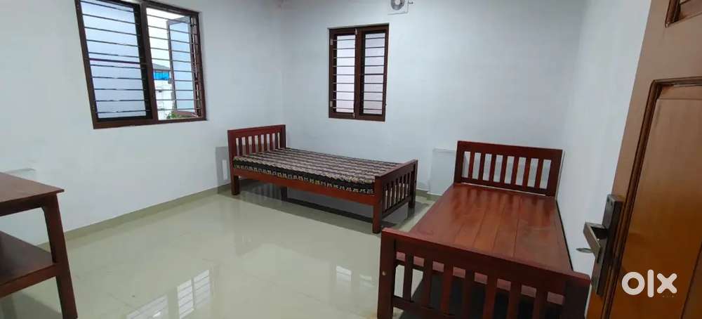 No Brokerage Single room for Bachlors