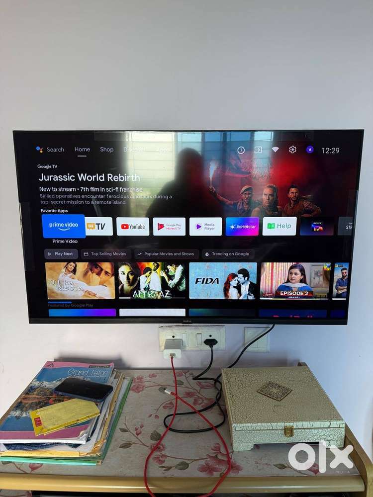 Real Me- 43” LED SMART TV