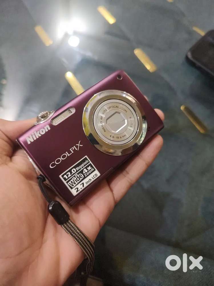 Camera nikon coolpix s3000