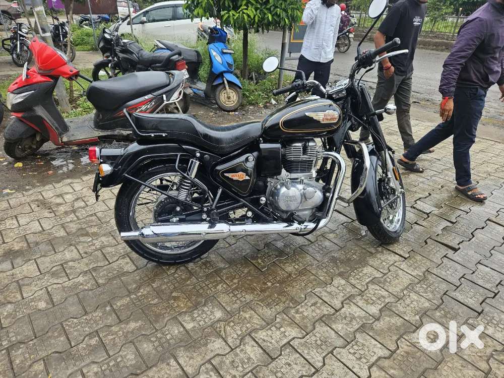 Bullet 350 battalion black