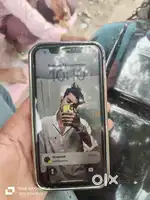 Phone mast hai I phone xr hai charger free denga koi dikkat nahi hoga