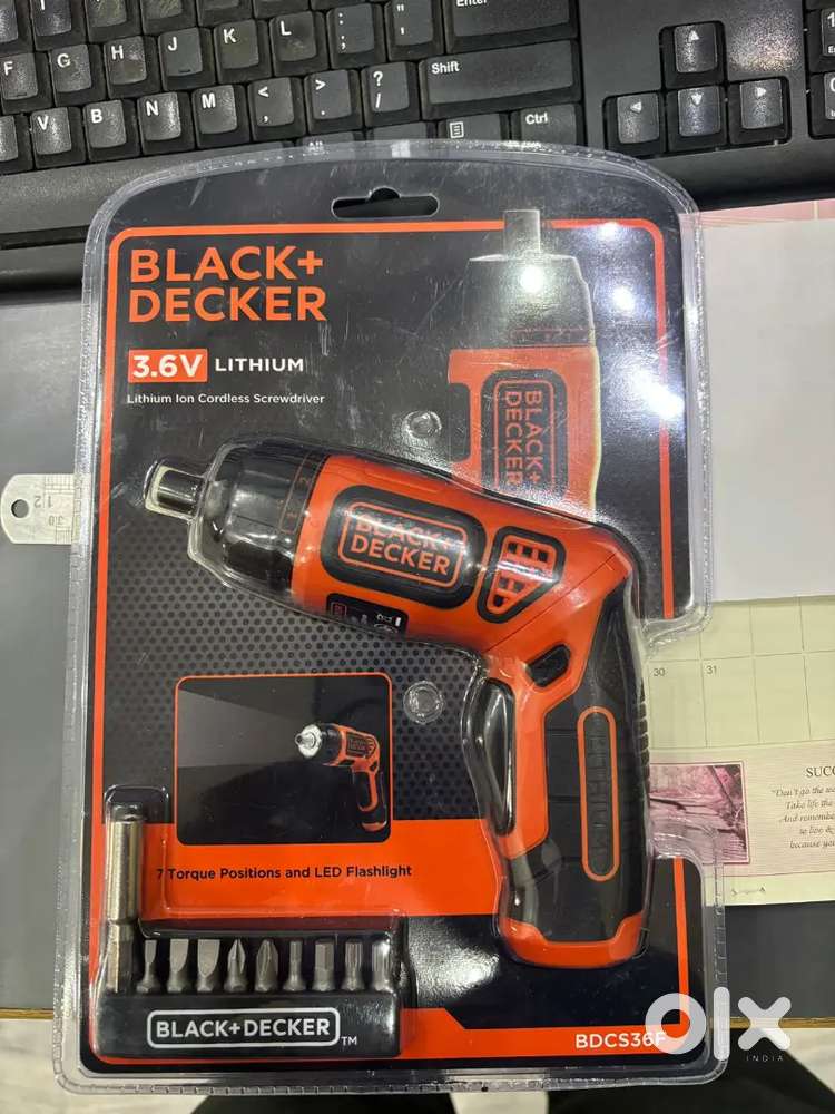 Electronics screw driver