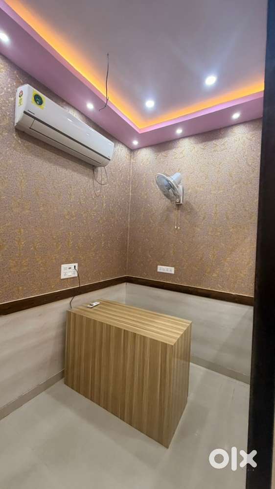 Semi furnished office