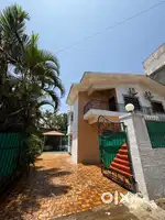 Villa with private swimming pool and private parking