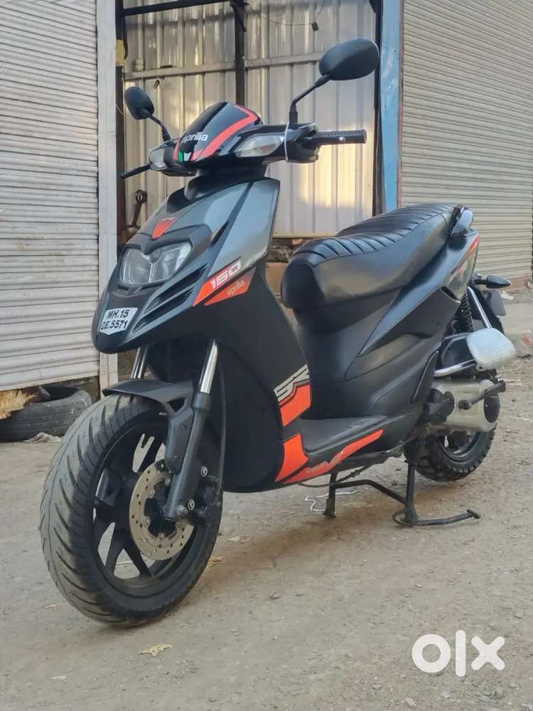 Aprila 2018 1st owner awesome condition Full milage Well maintained